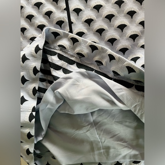 Ann Taylor textured skirt-light blue/black/white..above knee size 10 - Picture 2 of 12
